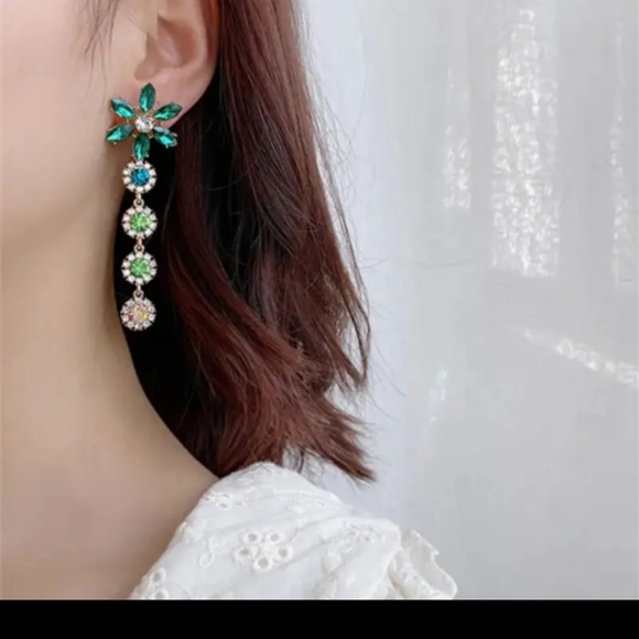 ÑEW Retro Long Tassel Earrings - Picture 3 of 7
